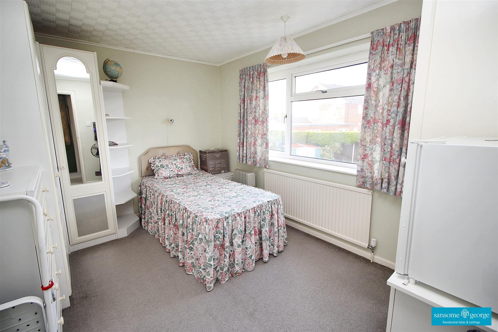 Warborough Avenue, Tilehurst, Reading